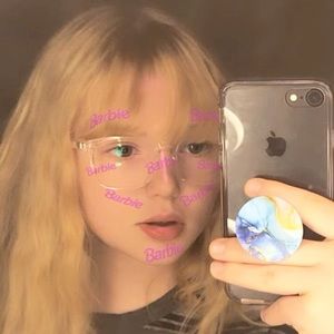 Meet your Posher, Abby